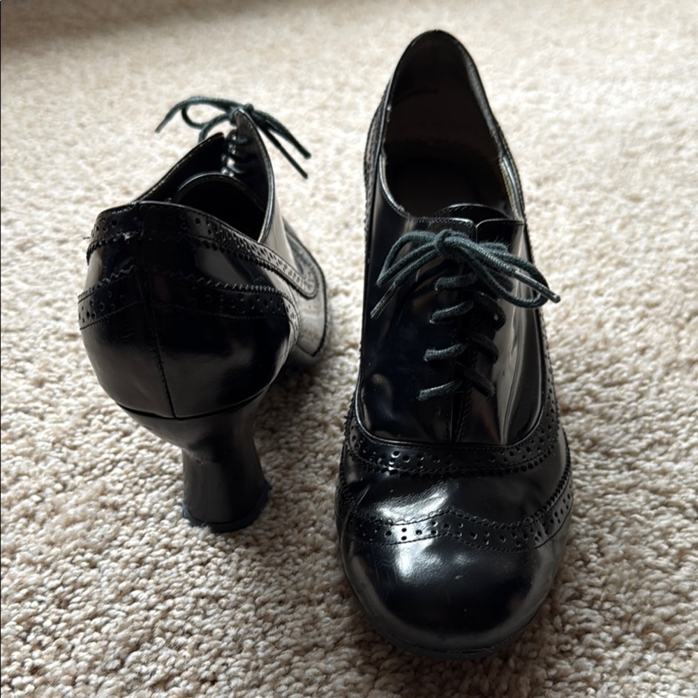 Classic Black Women's Oxford Heels